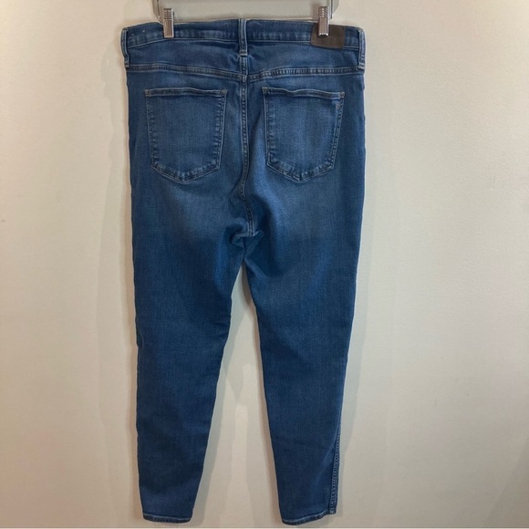 MADEWELL Sz 32 10” Roadtripper Mid-Wash Skinny Stretchy Comfort Jeans - Picture 12 of 13